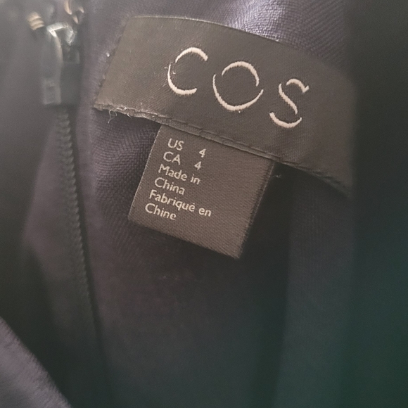 COS NAVY BLUE MINIMALIST DRESS - Picture 4 of 5